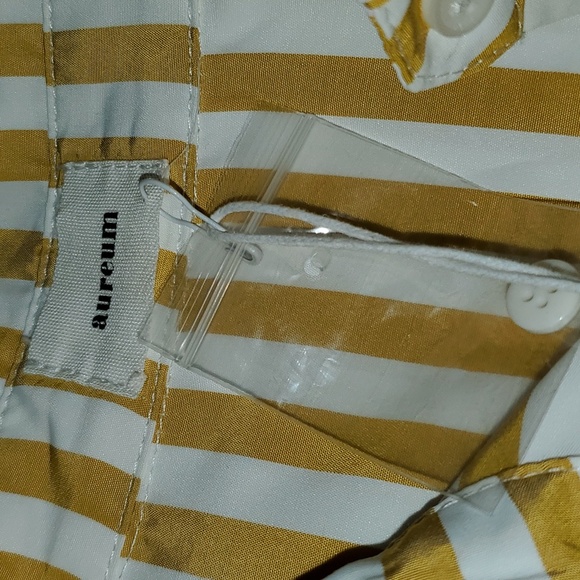 Aureum Gold Stripe Button Down Top Size Small - Picture 11 of 14